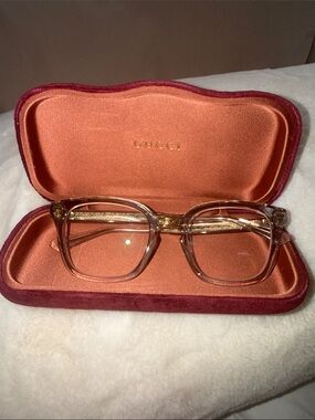 Gucci Clear Square Optical Glasses with Gold Accents 
Sold as is